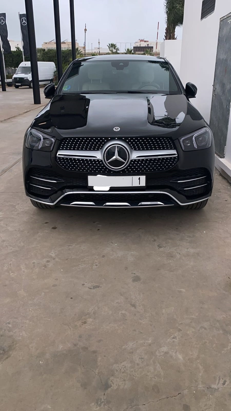 Lazrak auto Mercedes gle 300 d 4matic amg line+ 2023 